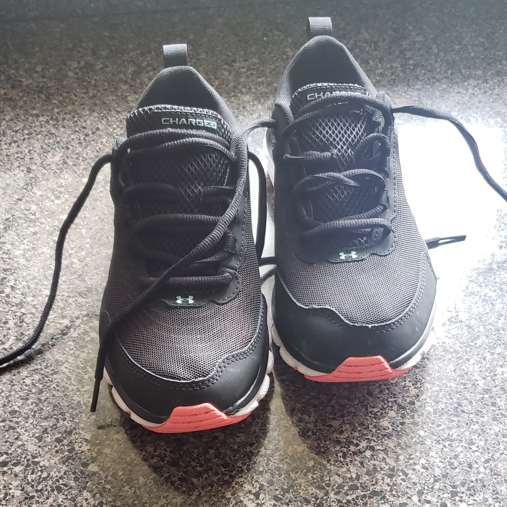 Under Armour Charged Assert 9